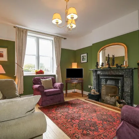 Dale House Holiday home